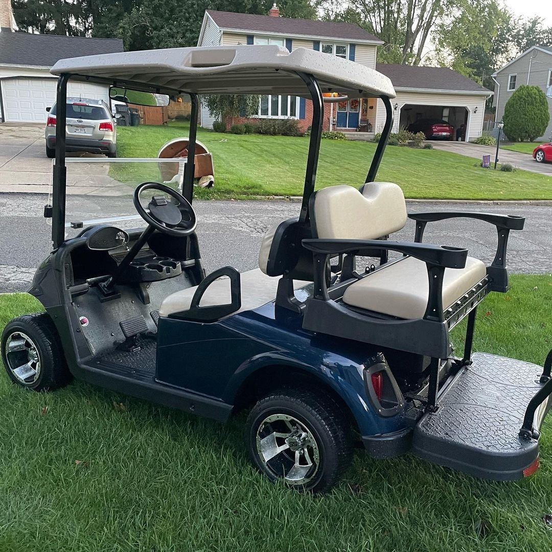 2022 RXV Model - Ezgo RXV 48v Electric Golf Cart - Image 2