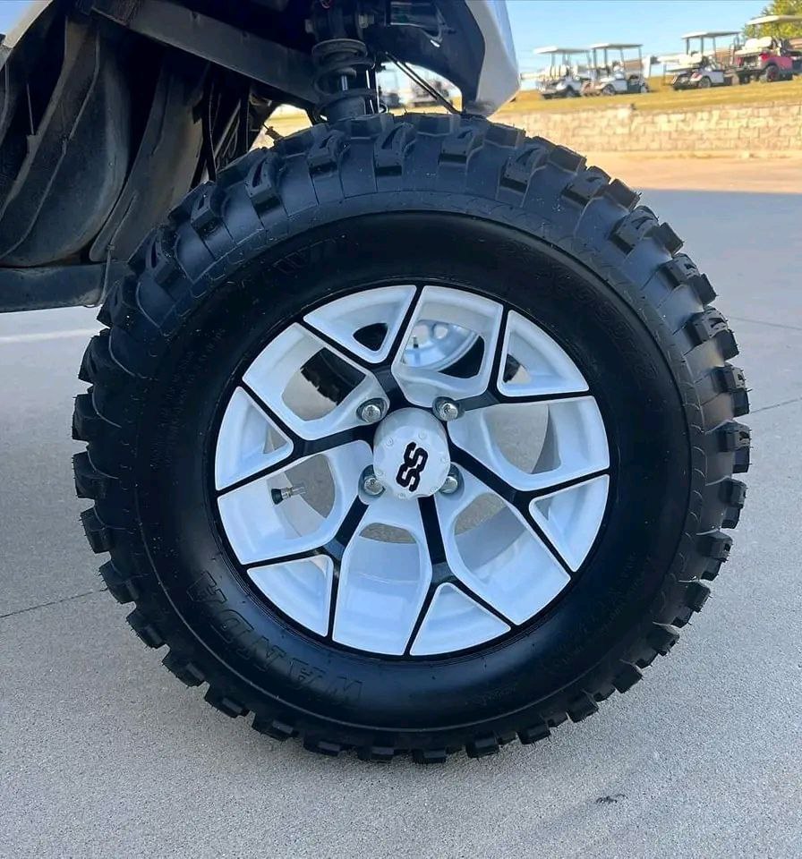 2019 Yamaha Drive2 EFI Golf Cart - Image 3