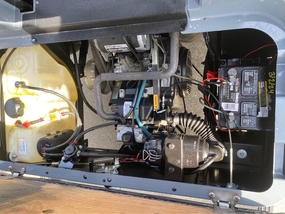 2014 E-Z-GO TXT Gas Golf Cart - Image 9